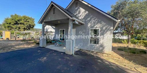 1274 El Camino Real, Atascadero